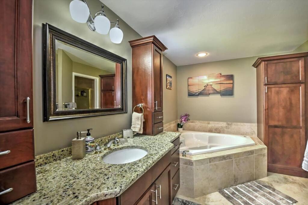 Cape Coral Paradise 4 Bd 12Sleeps, W/Heated Pool Dış mekan fotoğraf